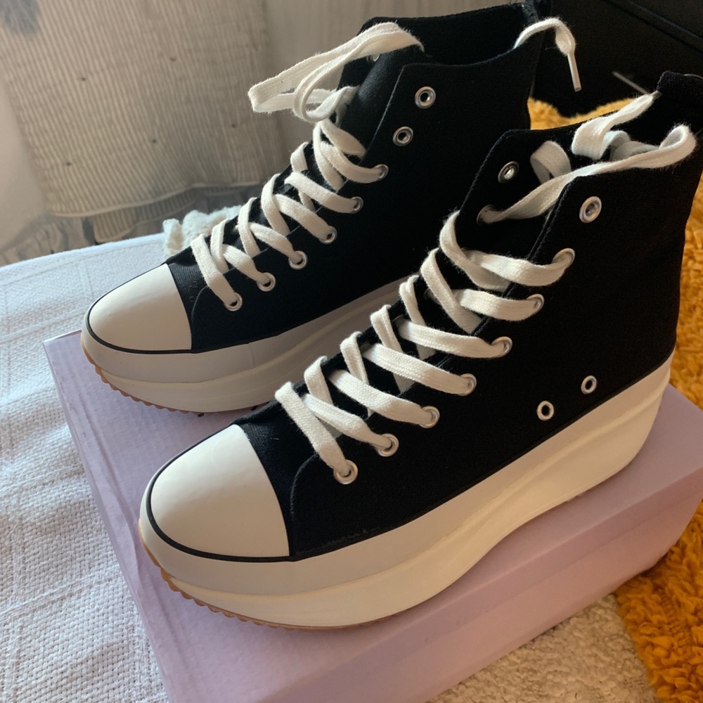 Madden Girl high top platform boots/sneakers!